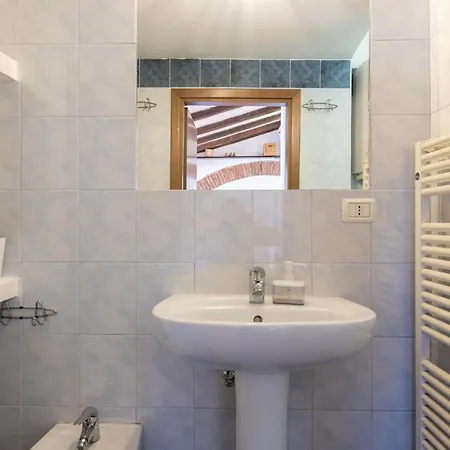 Apartment Beautiful Penthouse In Center With Balcony *